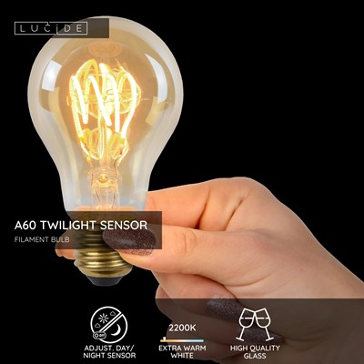Lucide A60 TWILIGHT SENSOR - Filament bulb - Ø 6 cm - LED - E27 - 1x4W 2200K - Day/Night Sensor - Amber